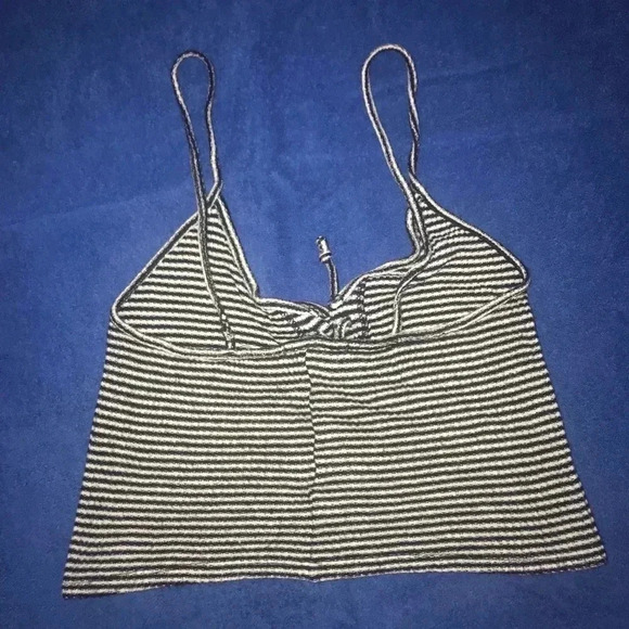 Crop Top - Picture 3 of 3